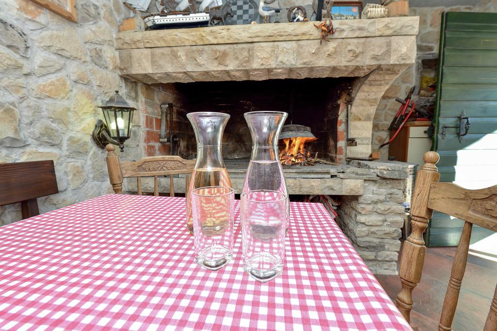 Holiday Home Jakov บาร์บินเย ภายนอก รูปภาพ