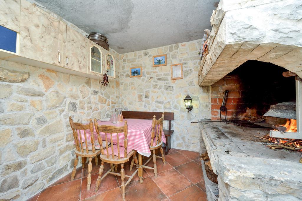 Holiday Home Jakov บาร์บินเย ภายนอก รูปภาพ